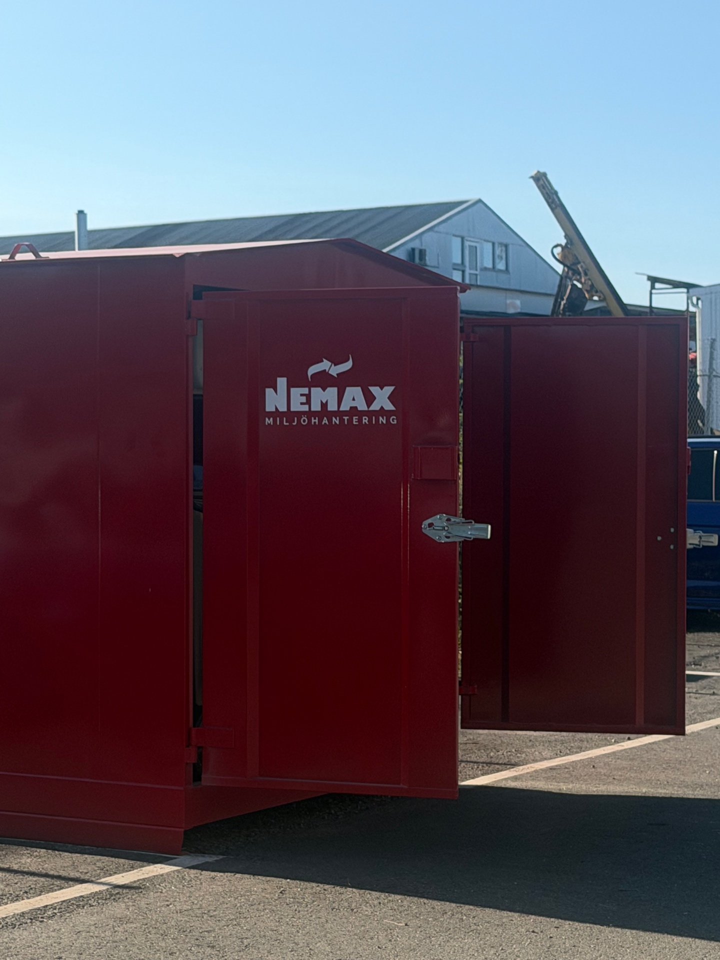 Nemax Miljöhanterings container för avfall och farligt avfall